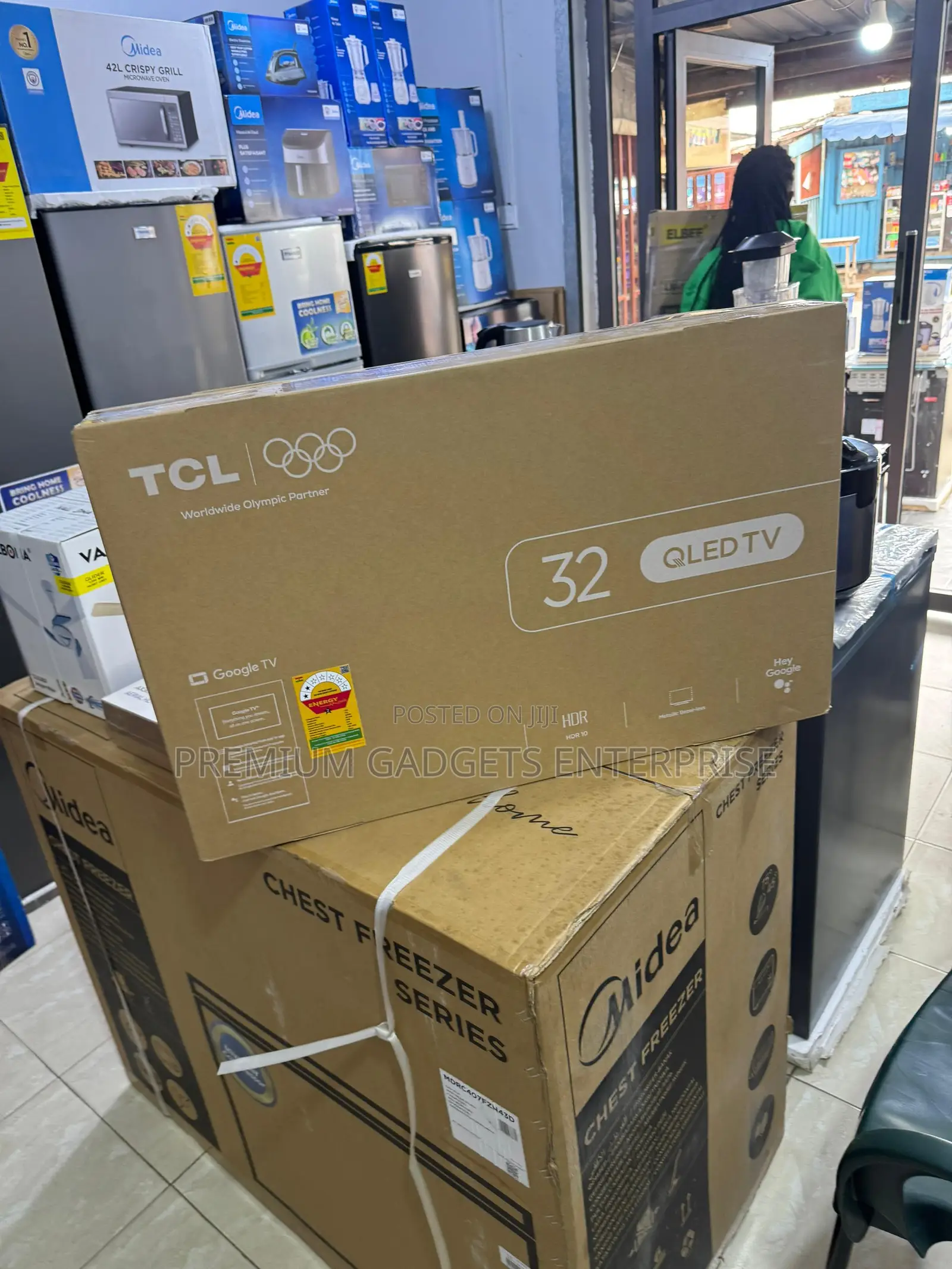 TCL 32" Fhd, Game Mode, Google Tv, HDR 10, Qled, Slim Design