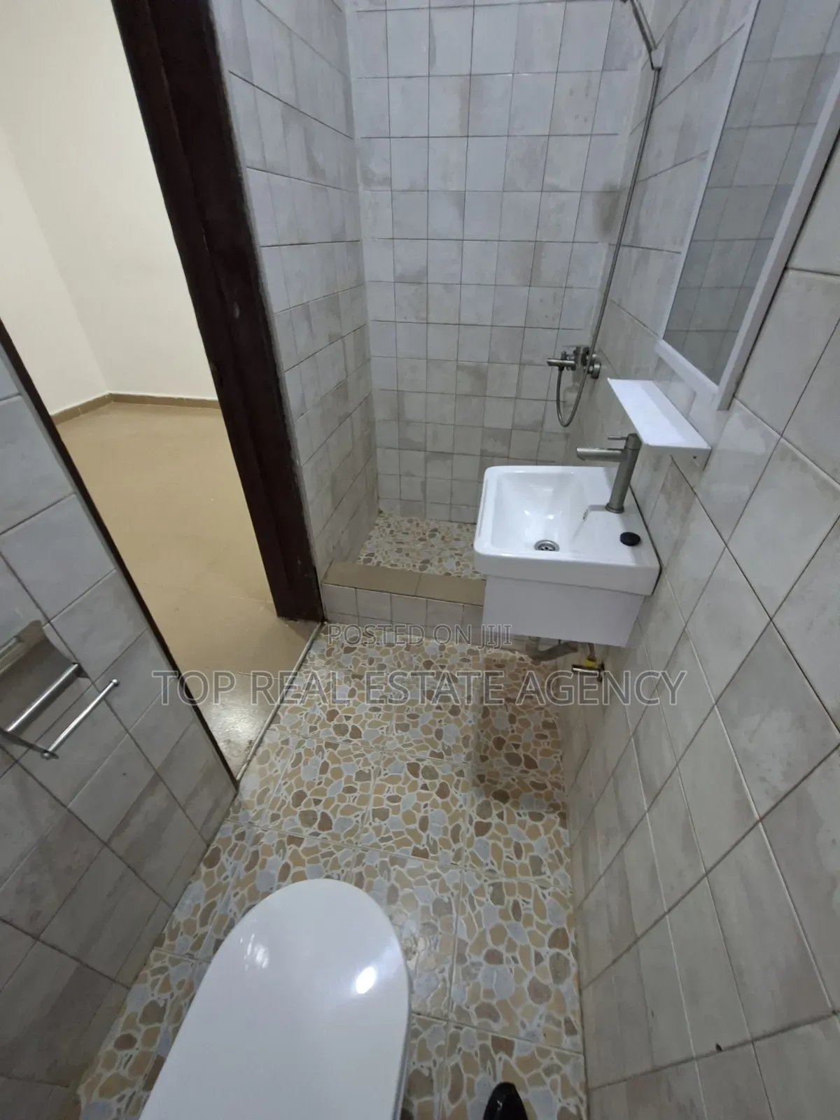 1bdrm Apartment in Pillar 2, Ga East Municipal for rent