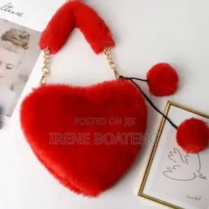 Classy Luxury Heart Shaped Fluffy Handbag