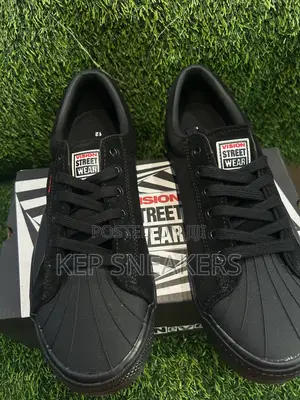 Vision Street Wear Suede Low-Top