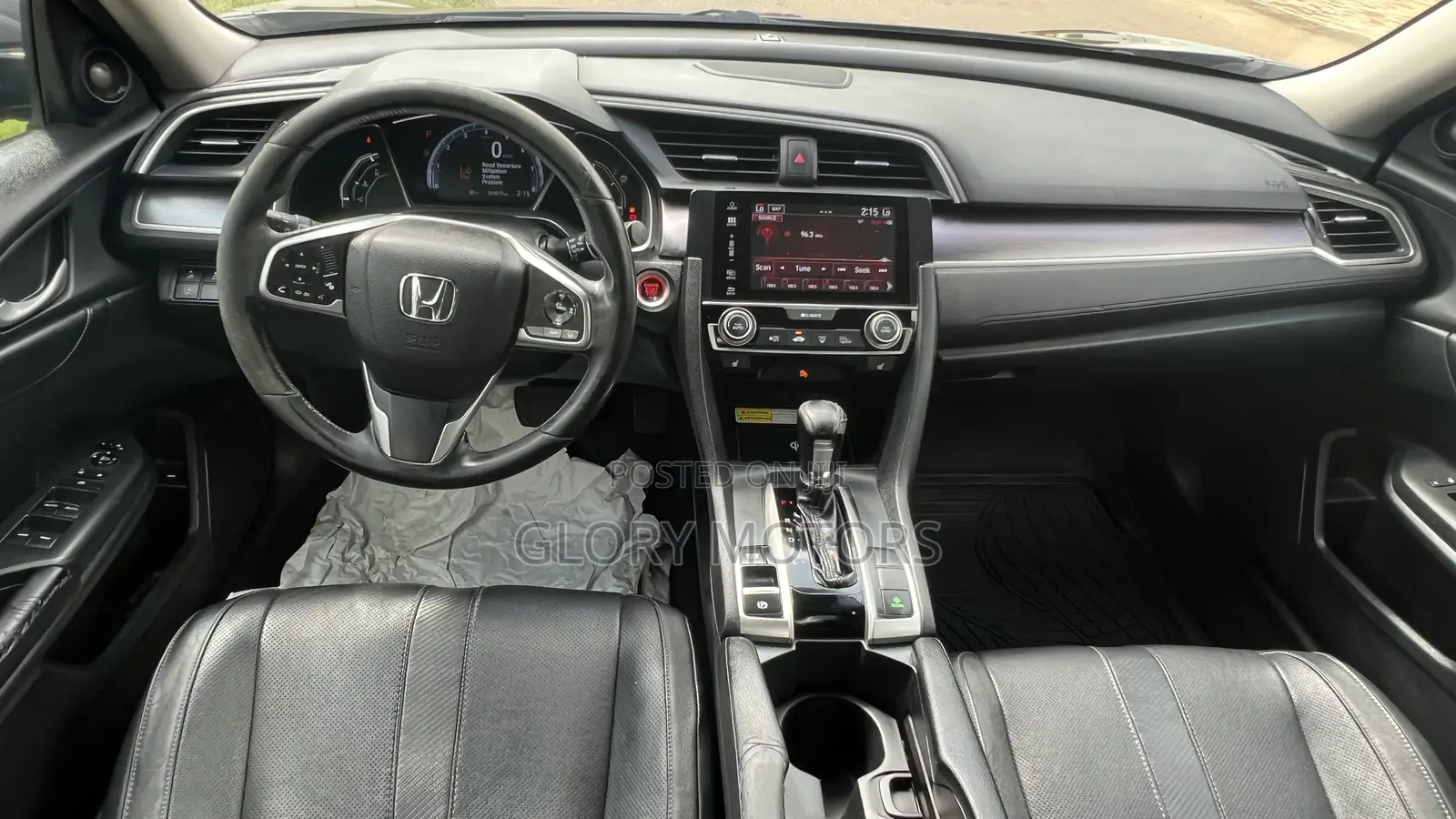Honda Civic Touring 4dr Sedan (1.5L 4cyl) 2017 Gray