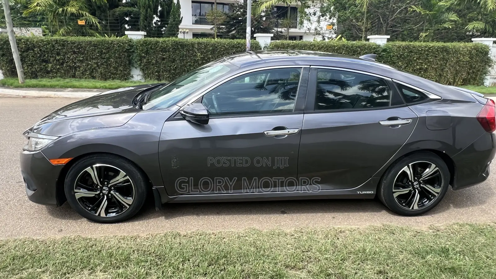 Honda Civic Touring 4dr Sedan (1.5L 4cyl) 2017 Gray