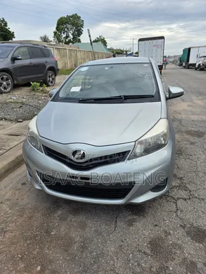 Toyota Vitz 2013