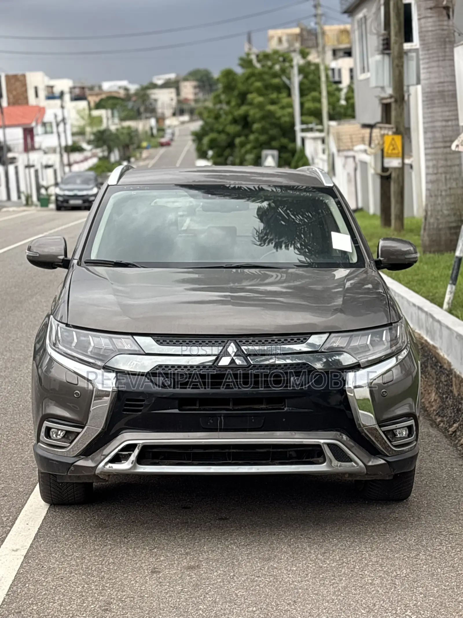 Mitsubishi Outlander PHEV 2019 Gray