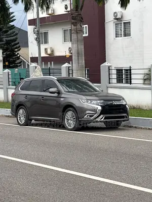Mitsubishi Outlander PHEV 2019 Gray