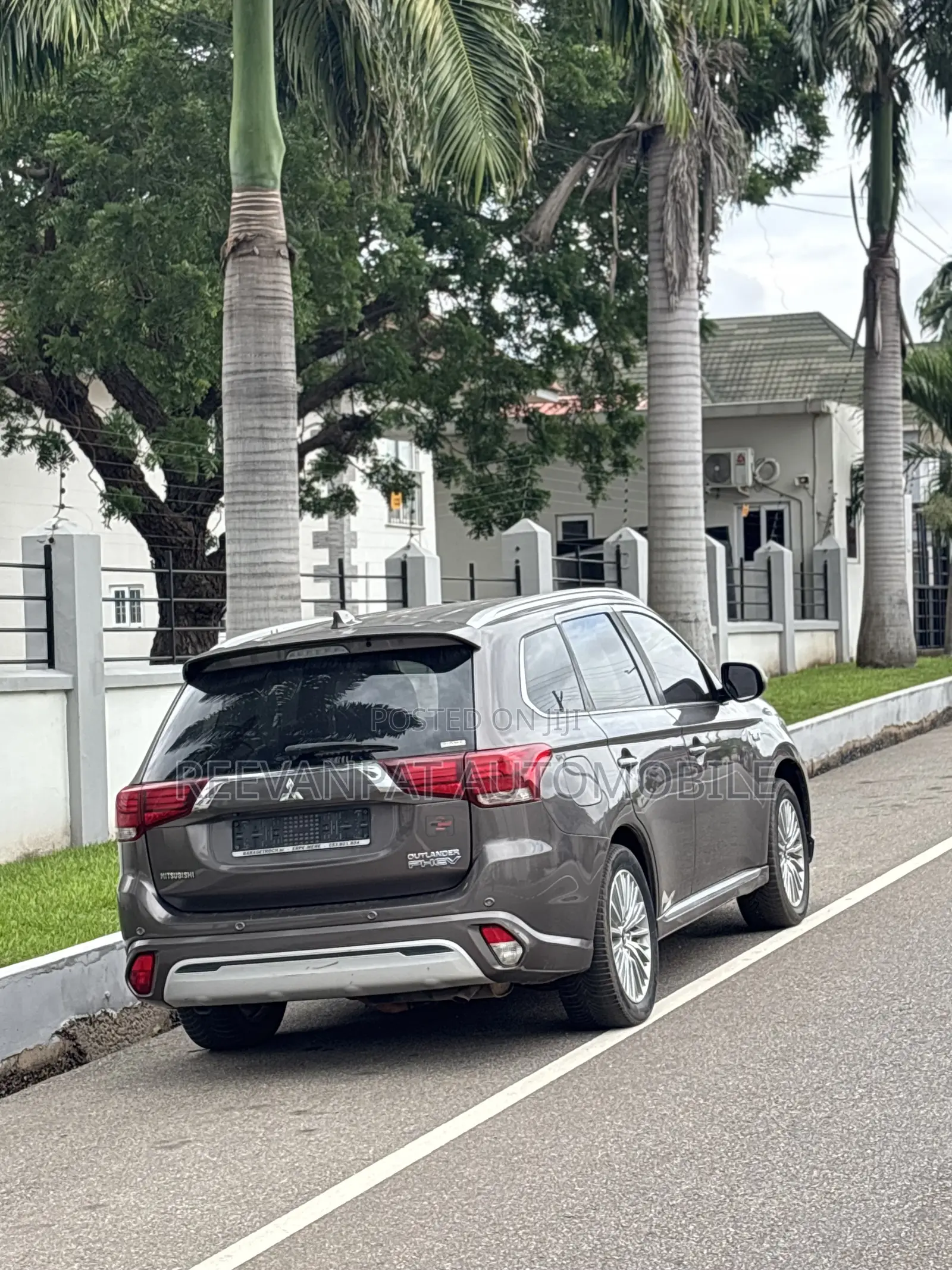 Mitsubishi Outlander PHEV 2019 Gray