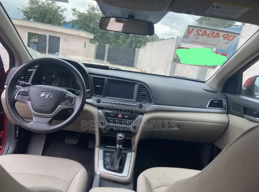 Hyundai Elantra 2017 Red