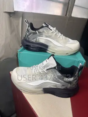 High Quality Sports Casual Sneakers