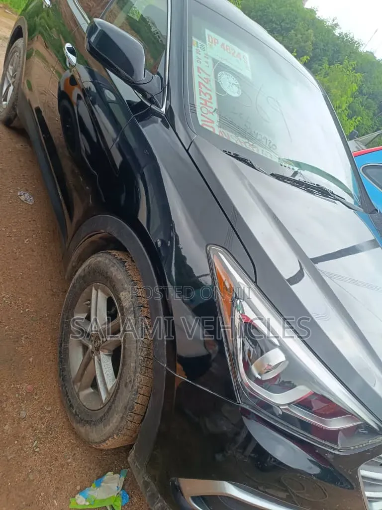 Hyundai Santa Fe 2018 Black