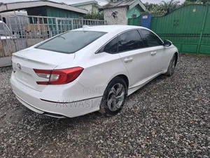 Honda Accord 2018 White