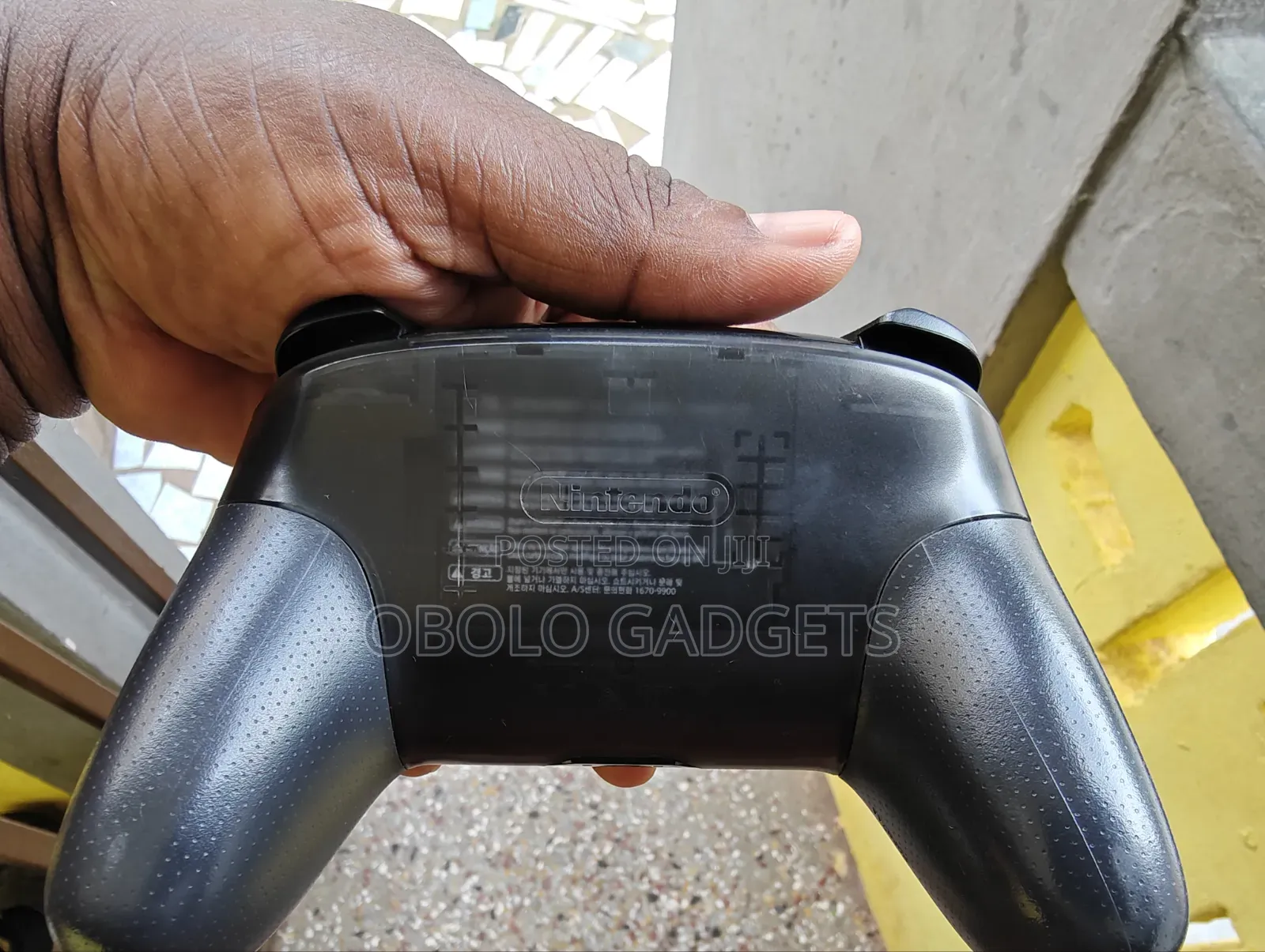 Nintendo Switch 1 Pro Controller Is Up for Sale