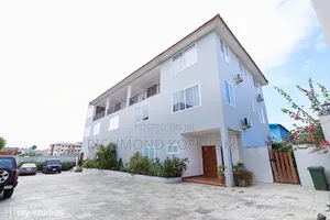 3bdrm Penthouse in Kofi'S Realty, Accra Metropolitan for sale
