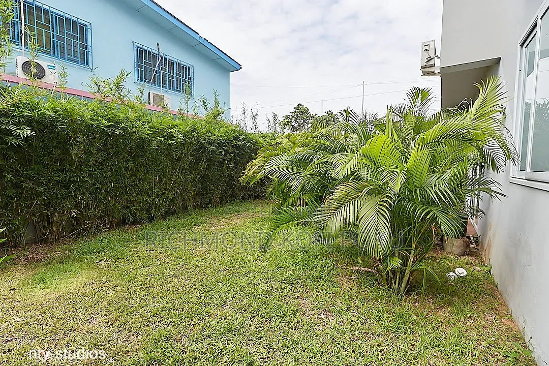 3bdrm Penthouse in Kofi'S Realty, Accra Metropolitan for sale