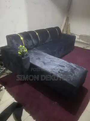 L-Shape Stuffing Chair With Center Table