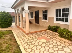 4bdrm House in Millions Properties, Kumasi Metropolitan for sale