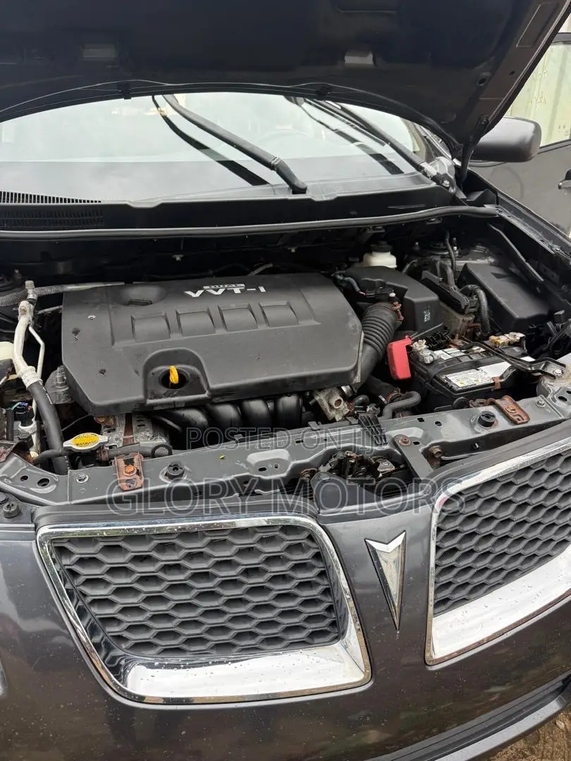 Pontiac Vibe 1.8L 2010 Gray
