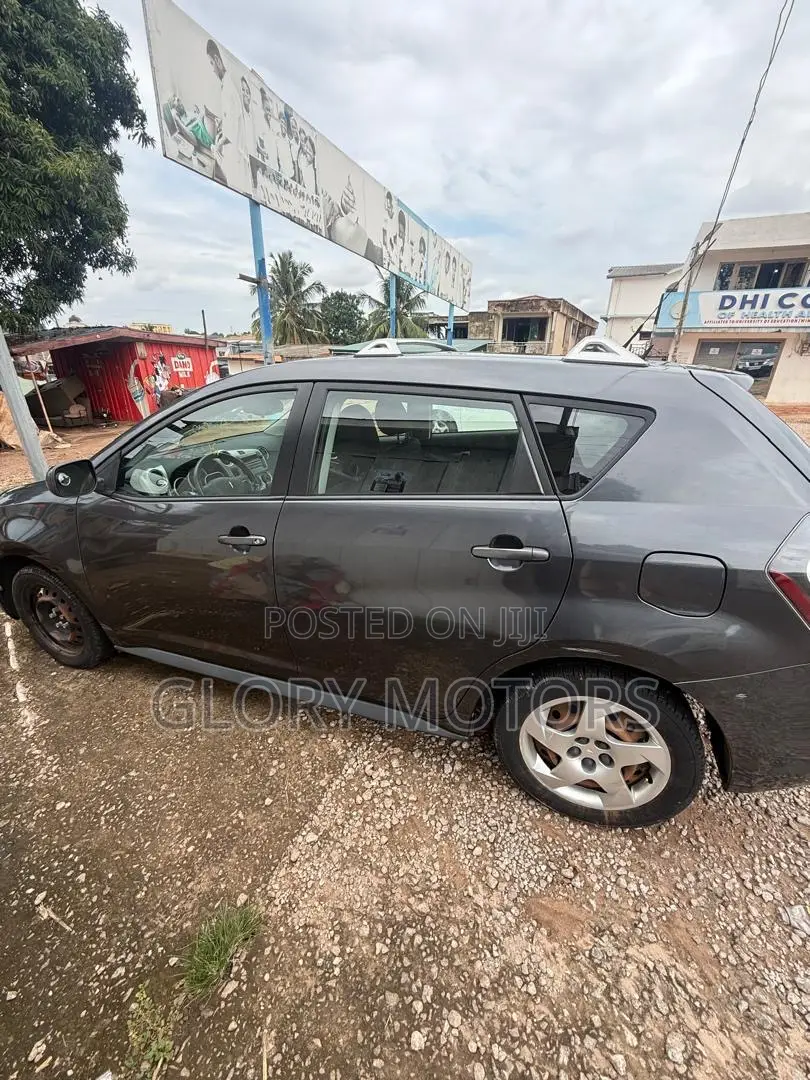 Pontiac Vibe 1.8L 2010 Gray