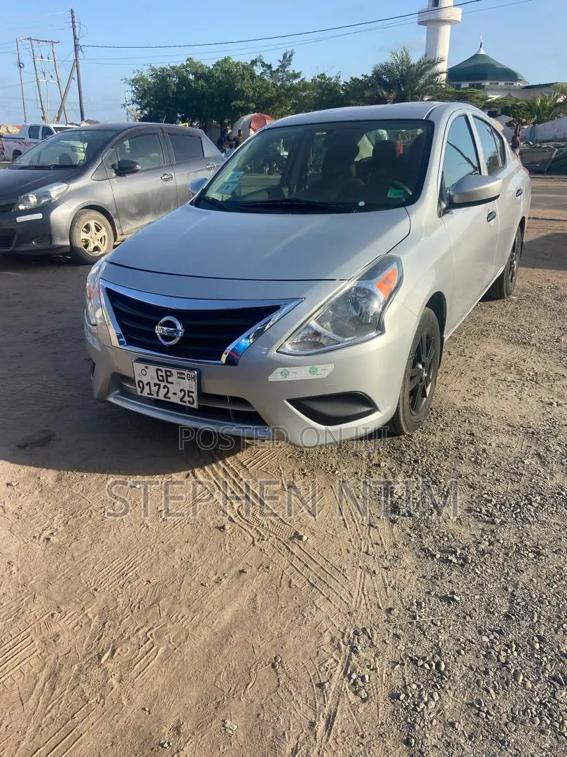 Nissan Versa 1.6 S 2019 Gray
