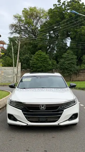 Honda Accord Sport 2.0T 2021 White