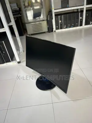Curved Monitor and Eggless