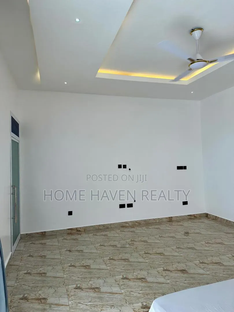 3bdrm House in Ogbojo East Legon, American House for rent