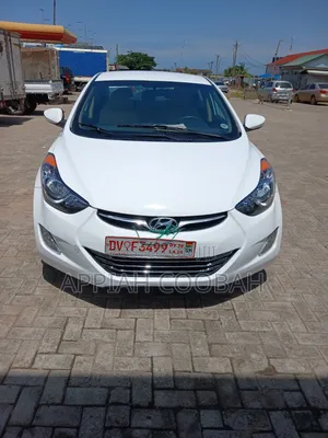 Hyundai Elantra 2013 White