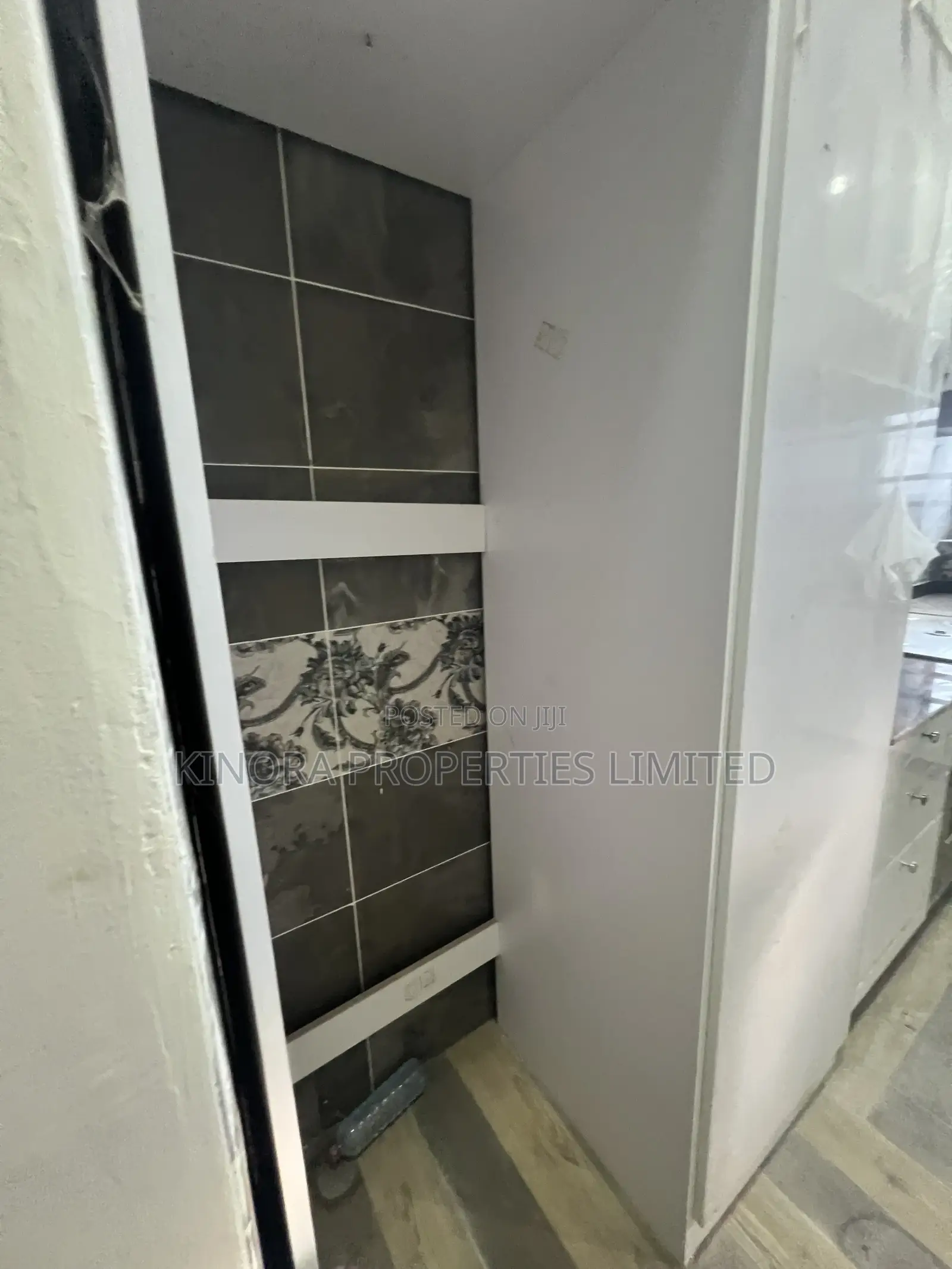 2bdrm Apartment in Agbogba, Cemetery Area for rent