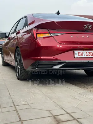 Hyundai Elantra Limited 2021 Red