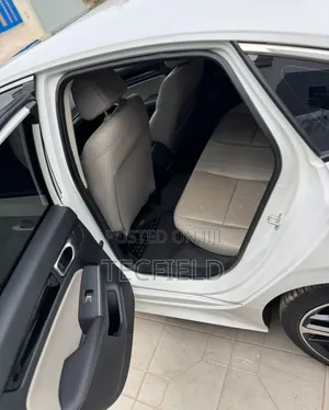 Honda Civic Touring CVT 2024 White