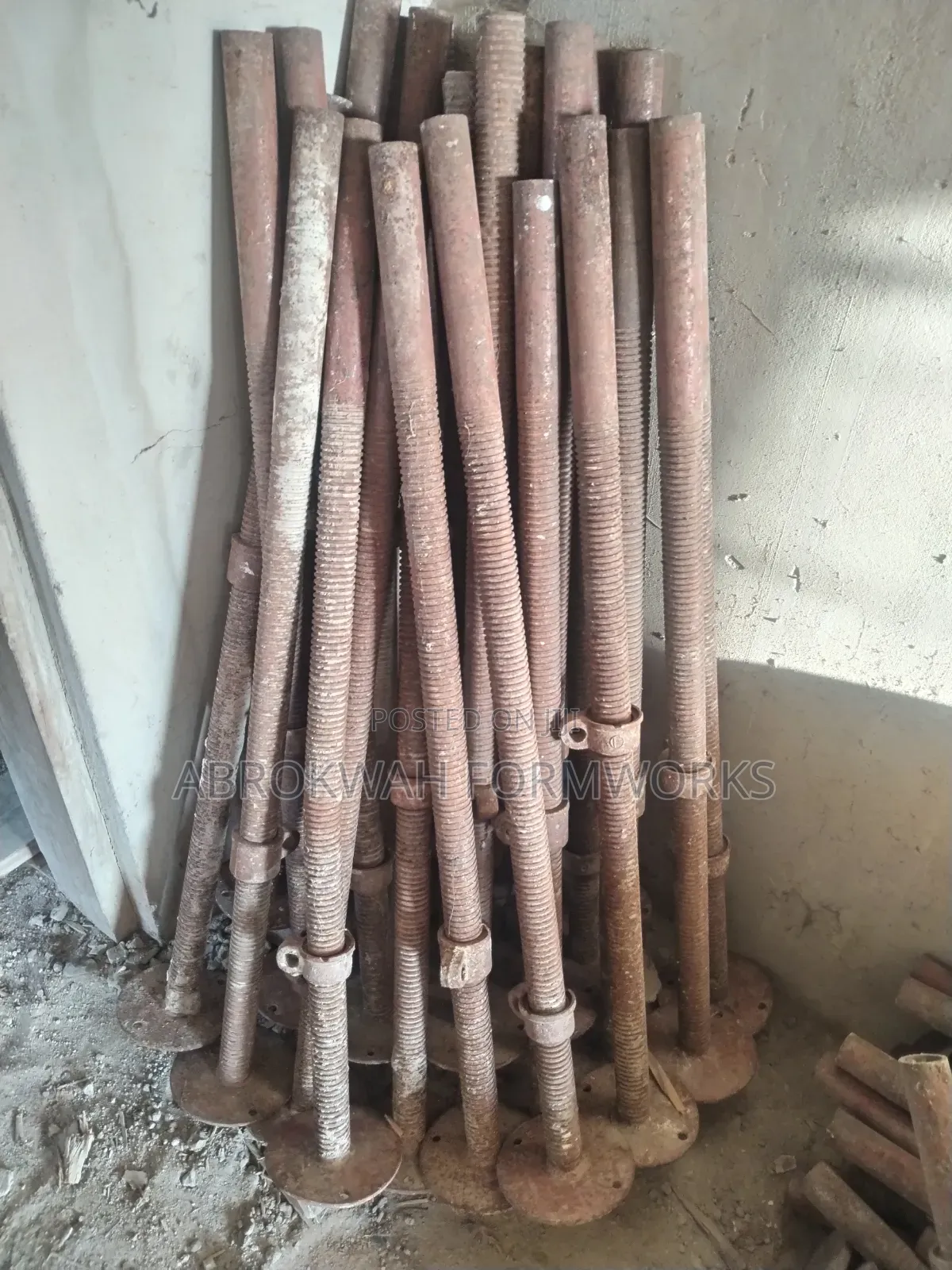 Plywood/Acro Jacks /Props/Retaining Wall/Lift Formwork /Tank /Decking