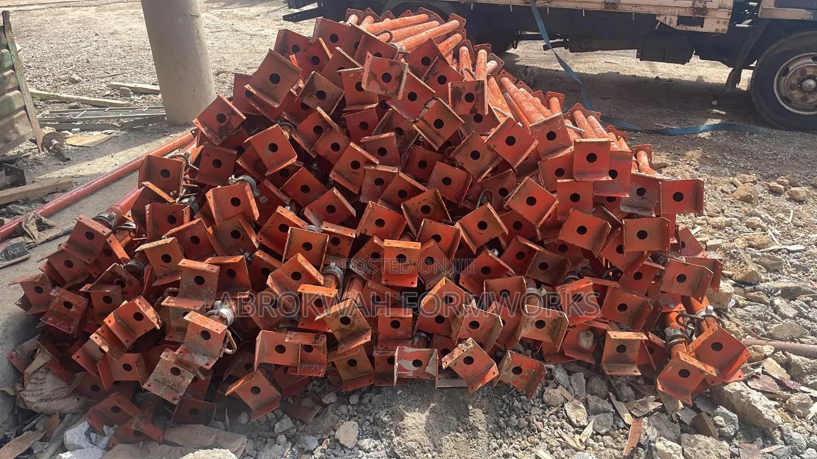 Plywood/Acro Jacks/Formworks /Scaffold/Decking /Column /Retaining Wall