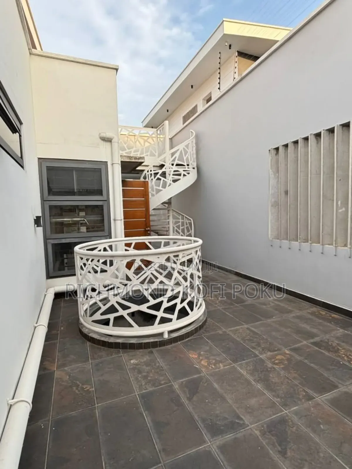 4bdrm House in Kofi'S Realty, Accra Metropolitan for sale