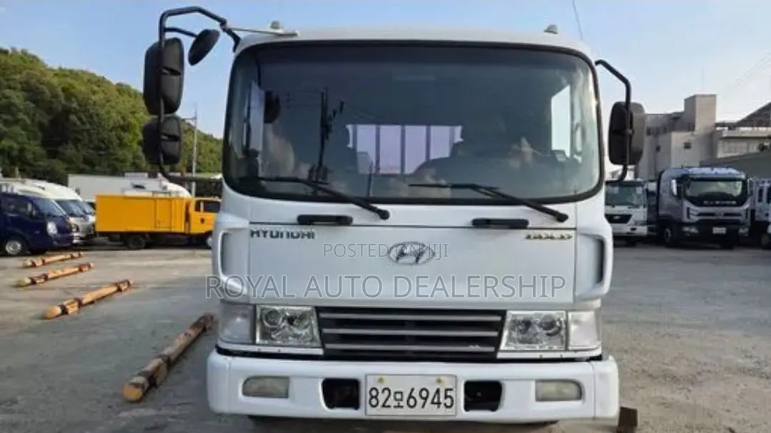 Hyundai Mega Truck 5 Ton 2005 2005 | Diesel | Manual Transmission |