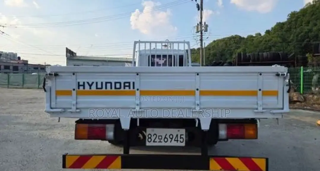 Hyundai Mega Truck 5 Ton 2005 2005 | Diesel | Manual Transmission |