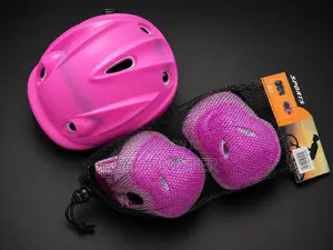 Girls Protective Gear Set With Helmet