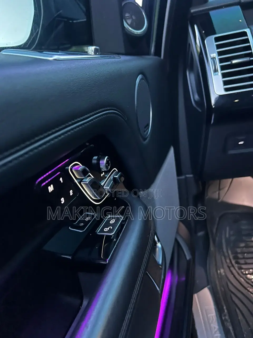 Land Rover Range Rover Vogue 2019 Black