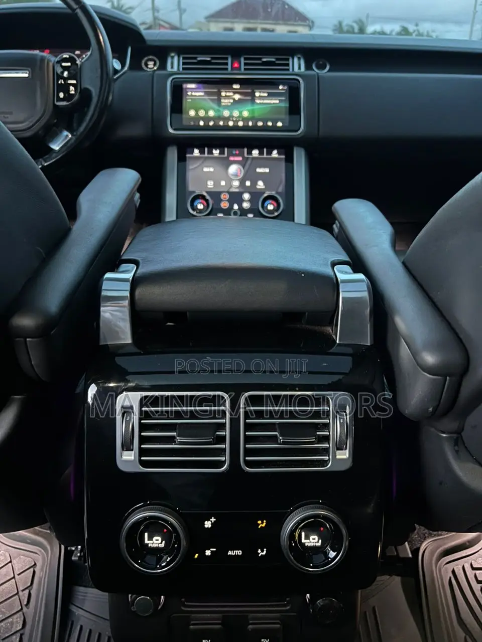 Land Rover Range Rover Vogue 2019 Black