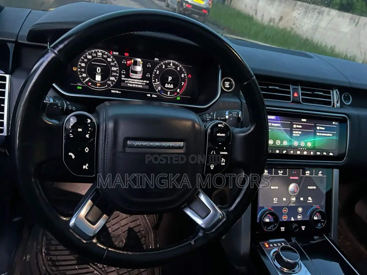 Land Rover Range Rover Vogue 2019 Black