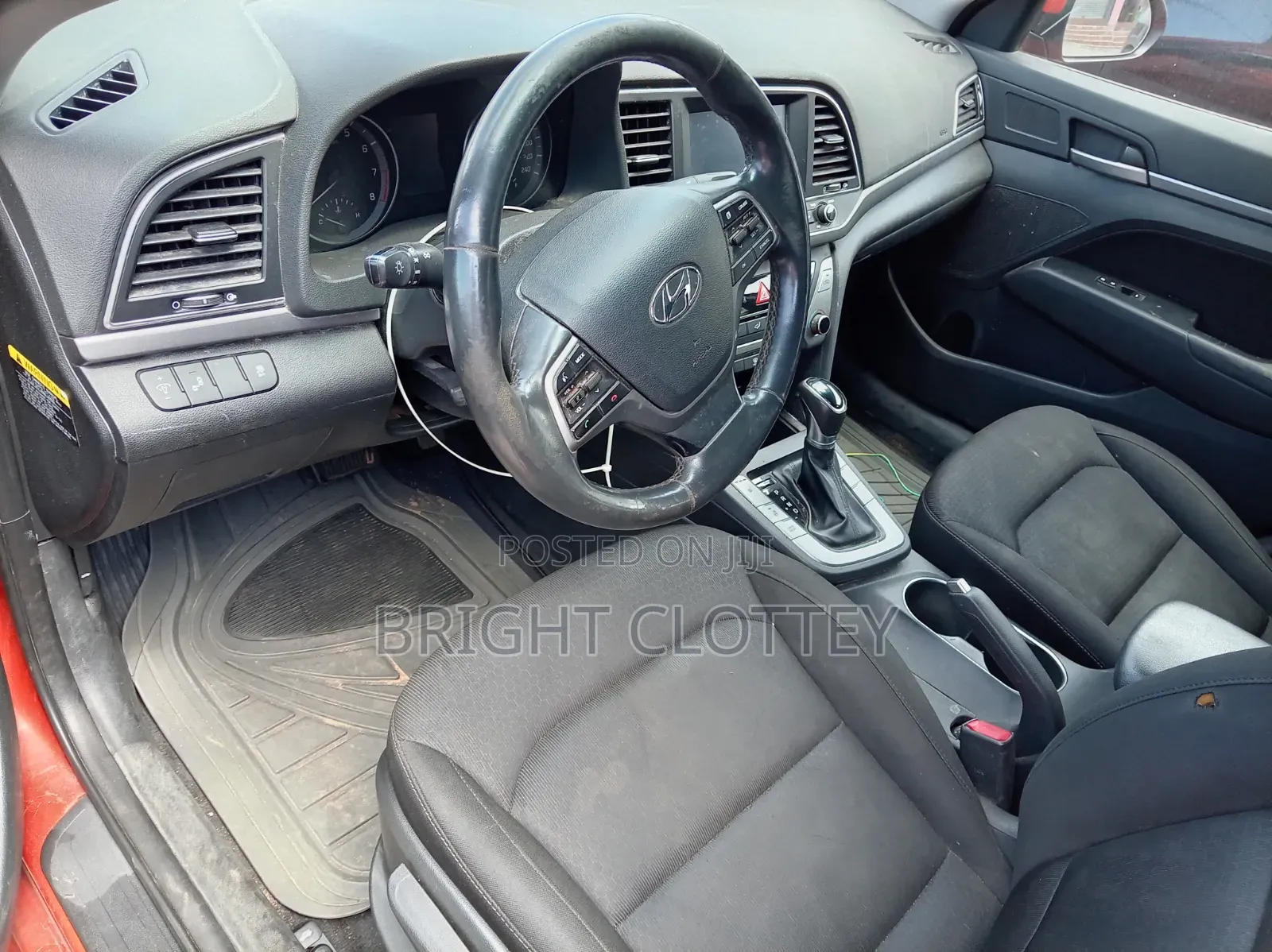 Hyundai Elantra 2017 Red