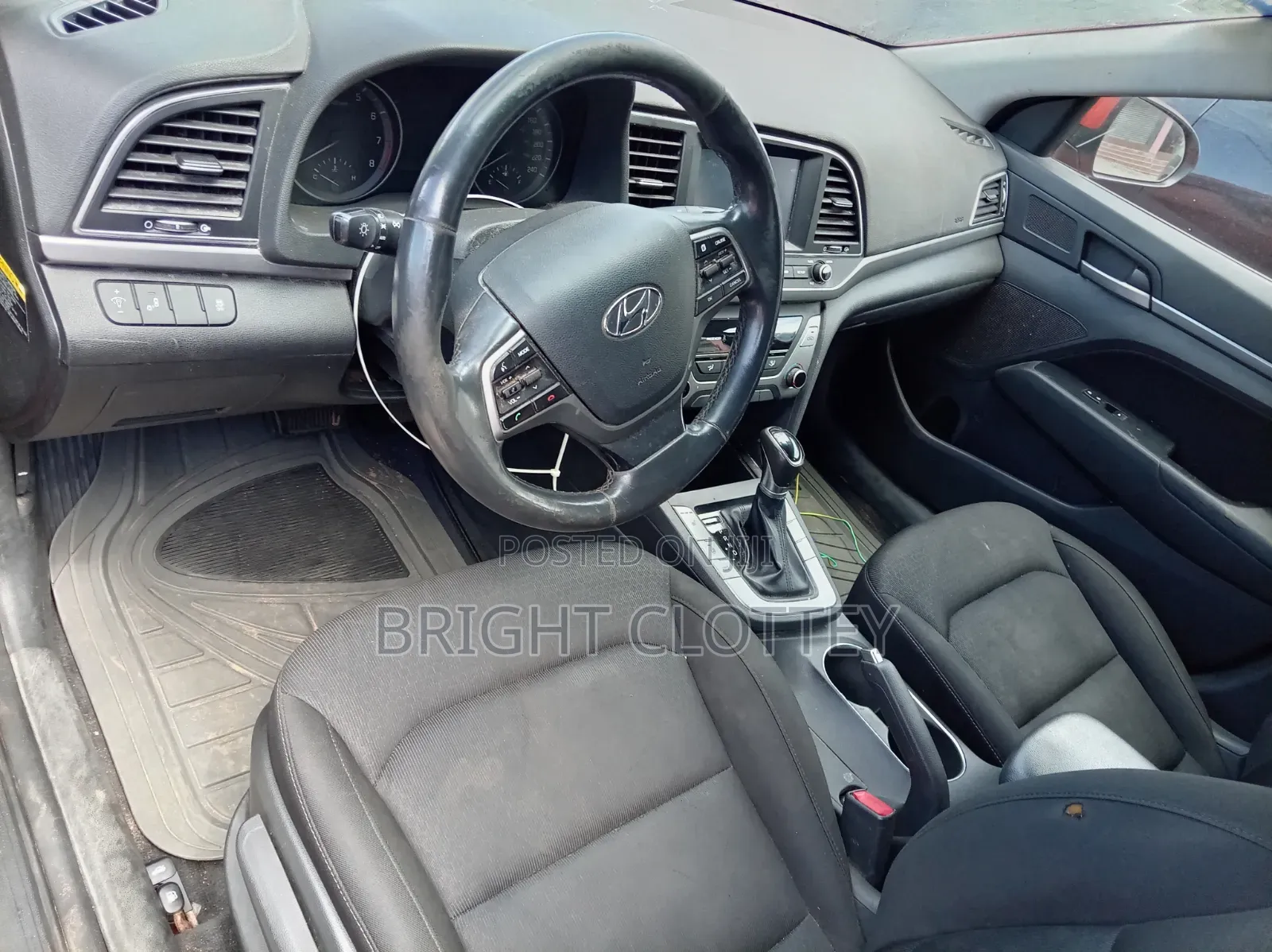 Hyundai Elantra 2017 Red