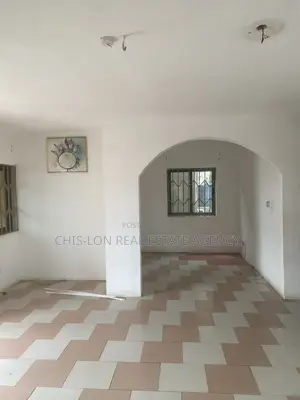 3bdrm Apartment in Chislon Broker’S, Ngleshie Amanfro for rent