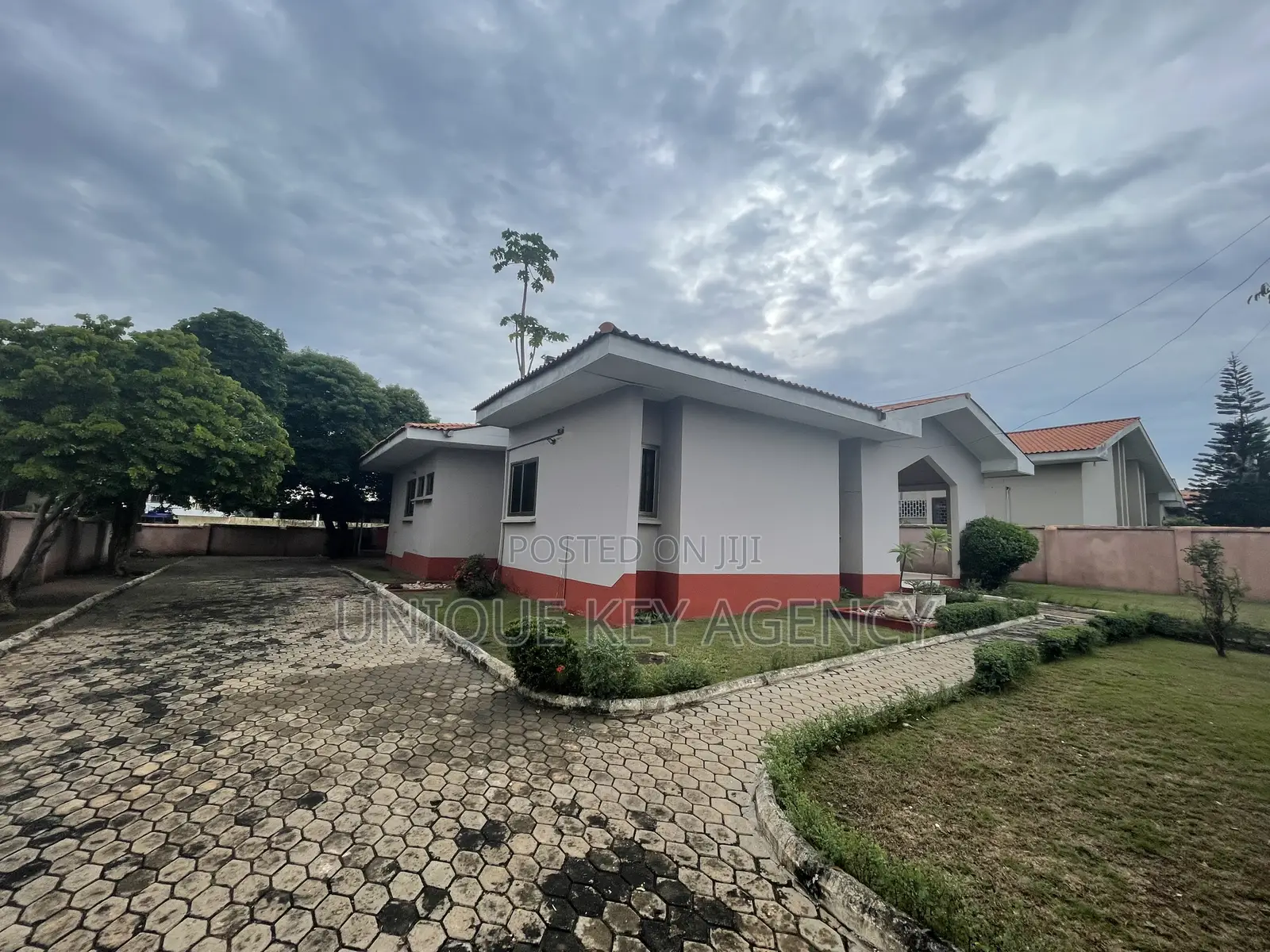 3bdrm Apartment in Unique Key Agency, Regimanuel Gray Estates for rent