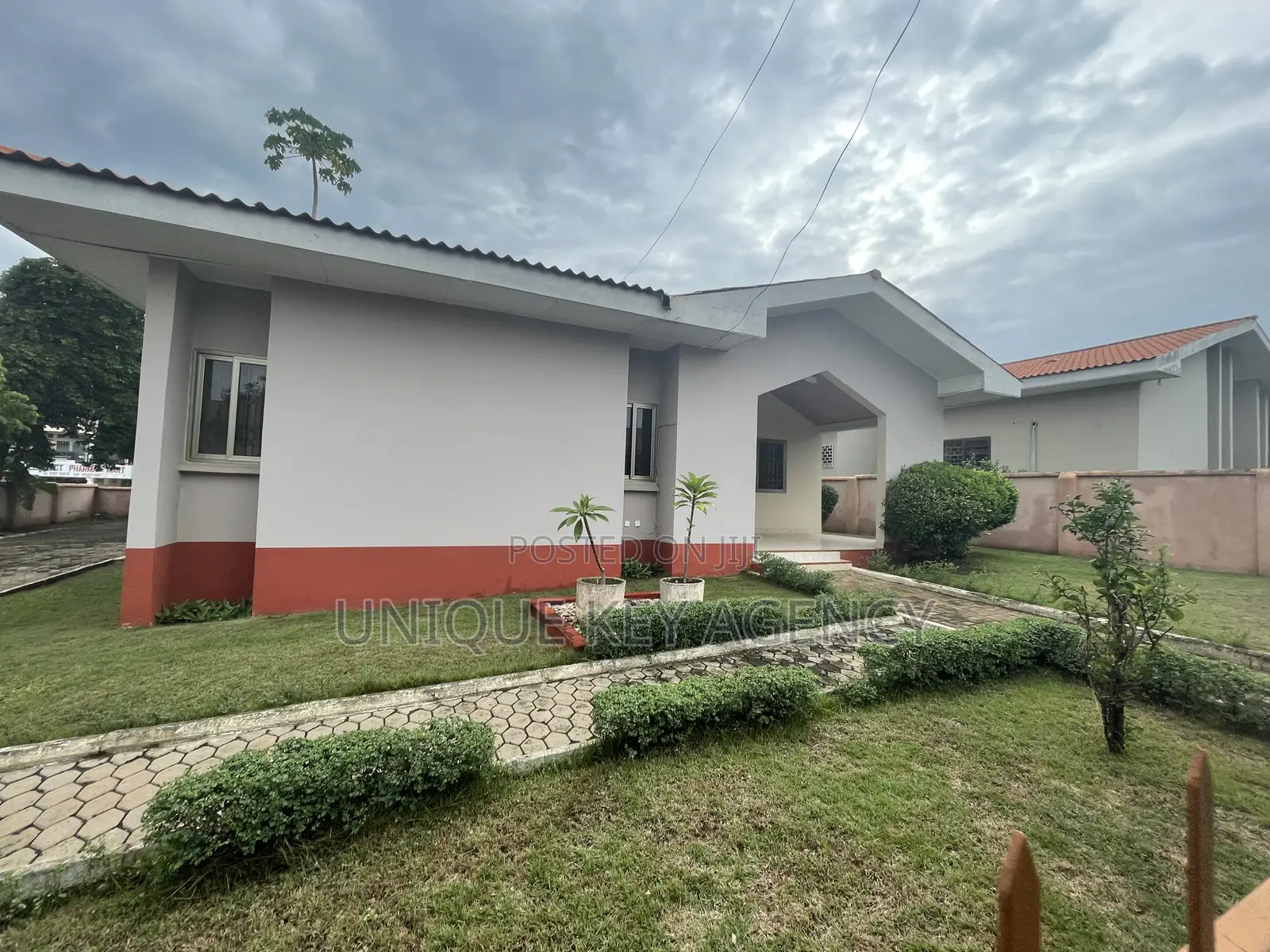 3bdrm Apartment in Unique Key Agency, Regimanuel Gray Estates for rent