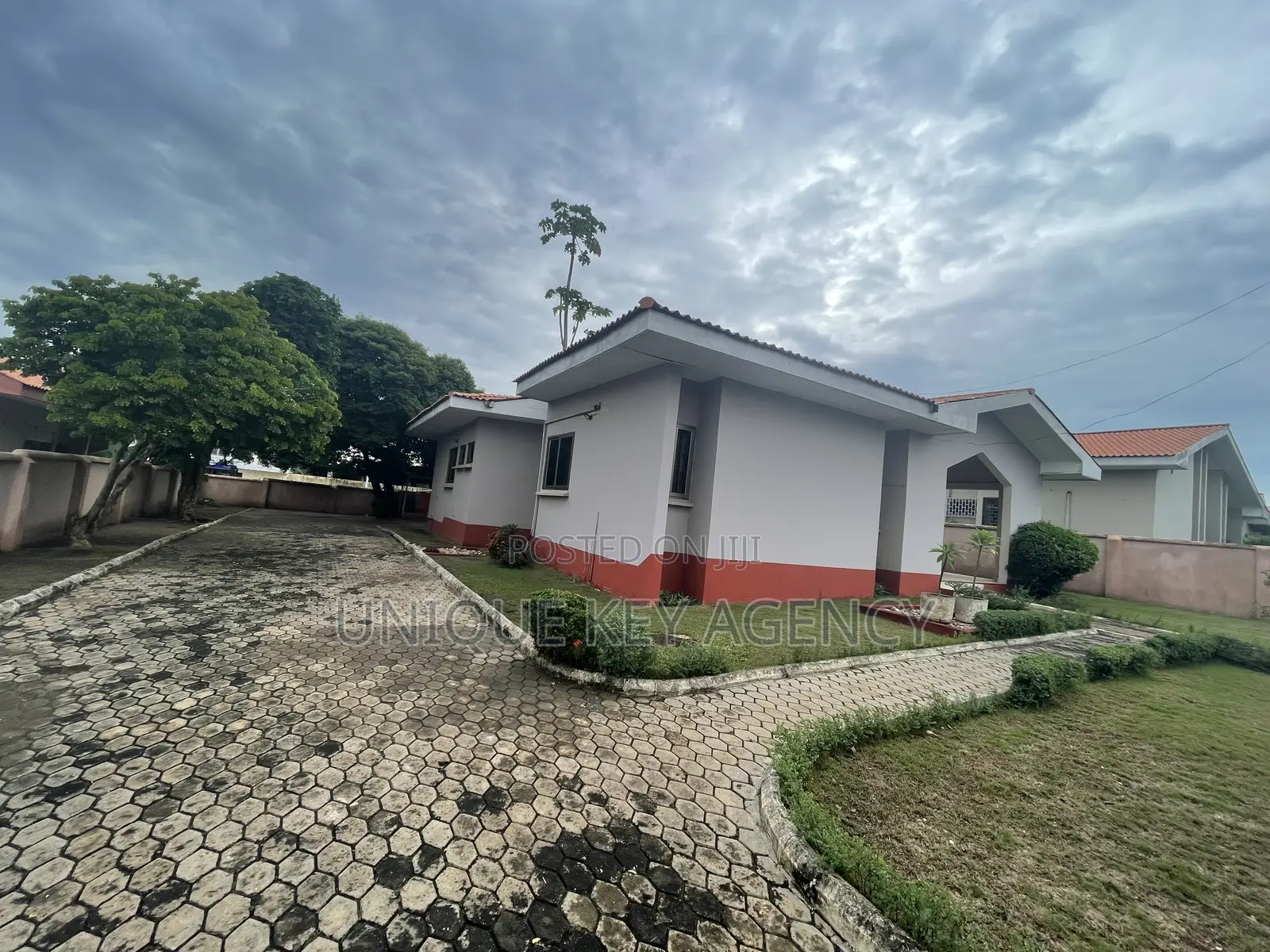 3bdrm Apartment in Unique Key Agency, Regimanuel Gray Estates for rent