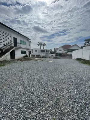 Commercial Property for Sale in Tesano