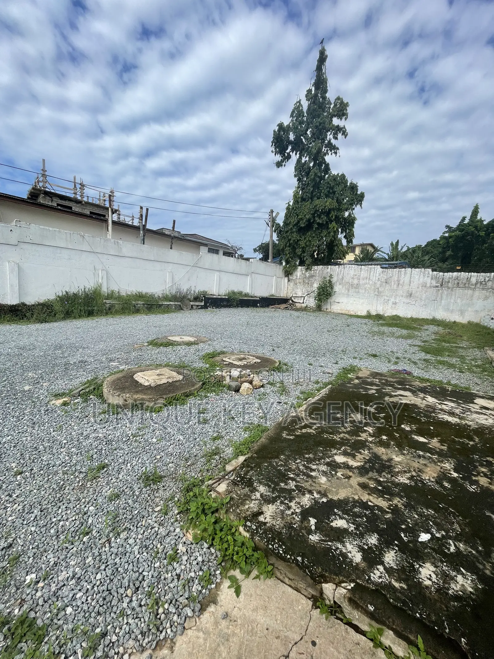 Commercial Property for Sale in Tesano