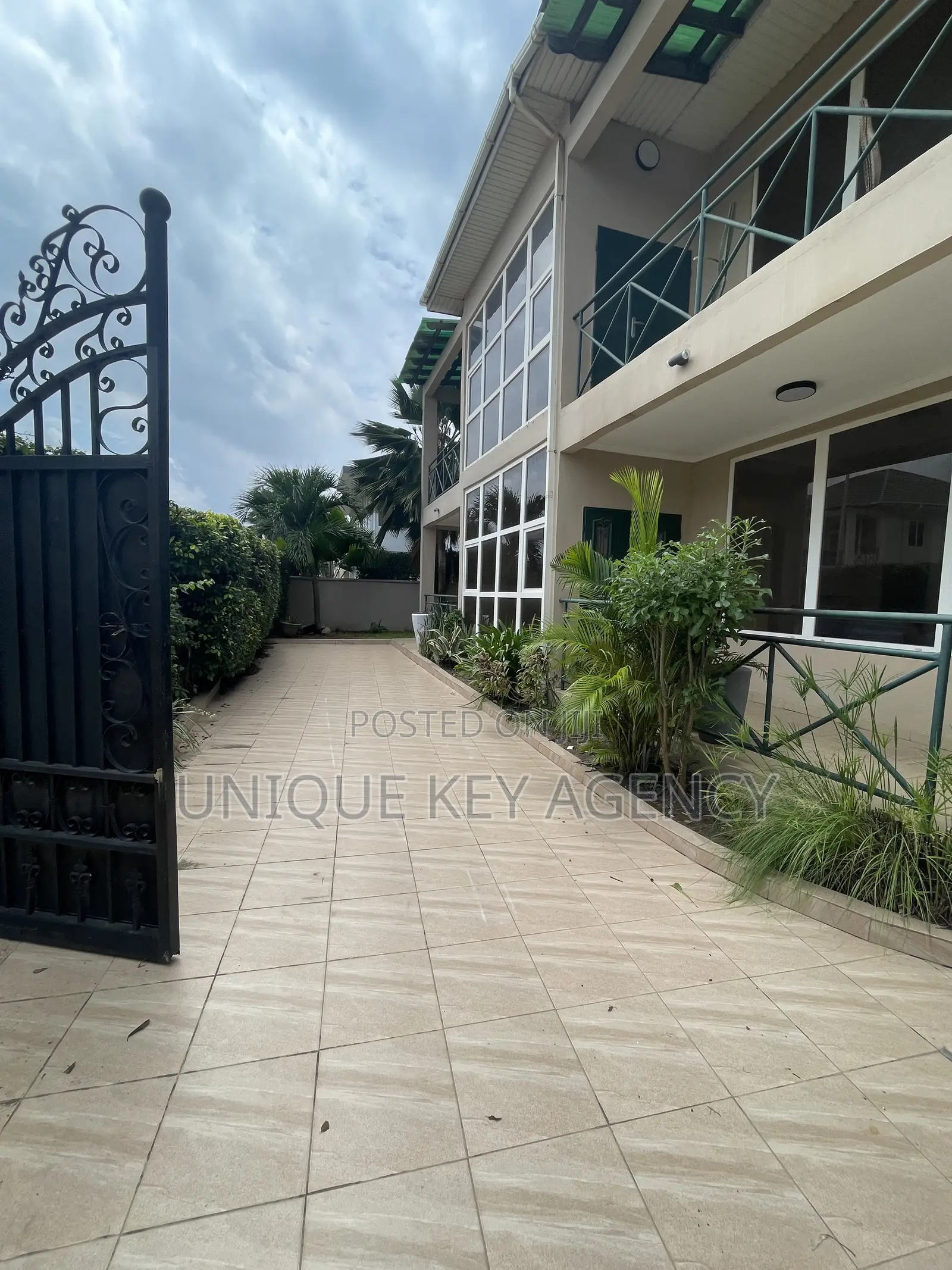 4bdrm House in Unique Key Agency, Cantonments for rent