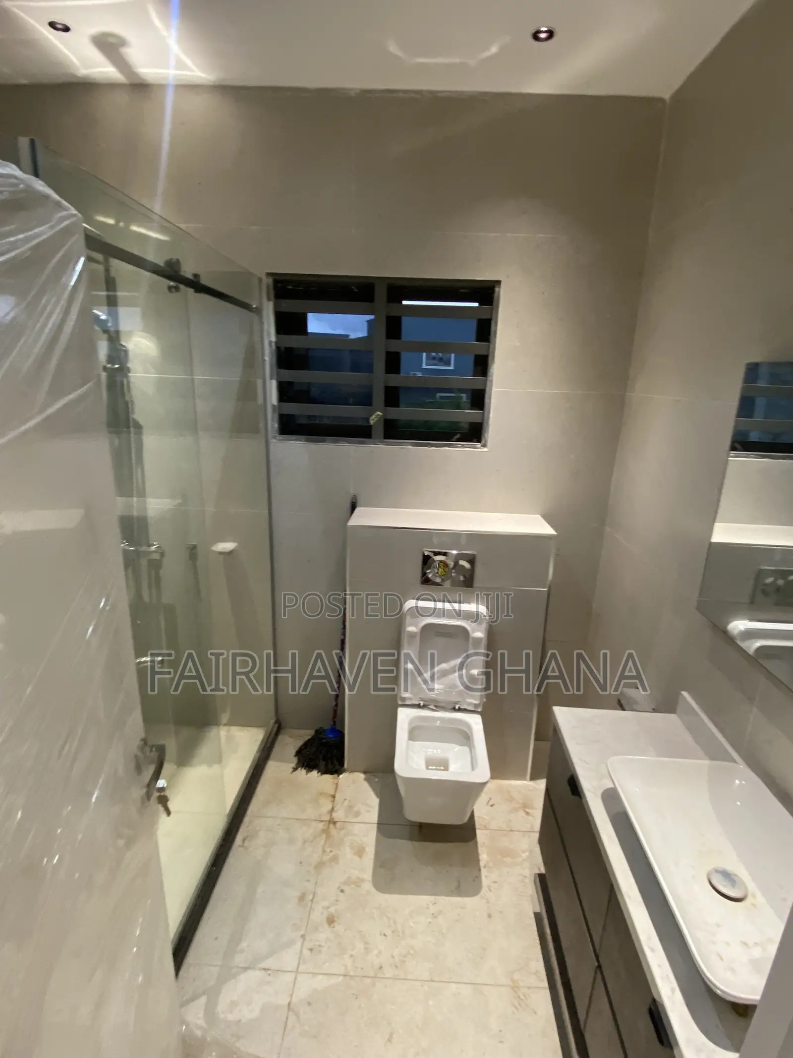 4bdrm Townhouse / Terrace in Fairhaven Properties, Tseaddo for rent