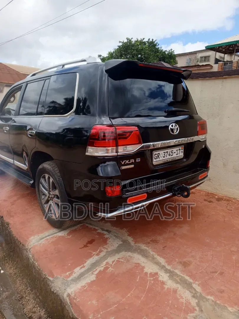 Toyota Land Cruiser 2015 Black