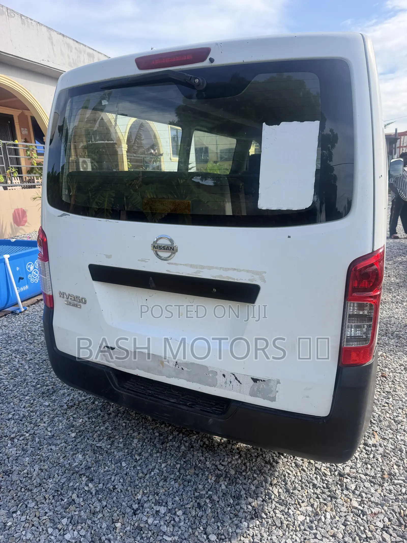 Nissan Caravan (Urvan) 2012 White